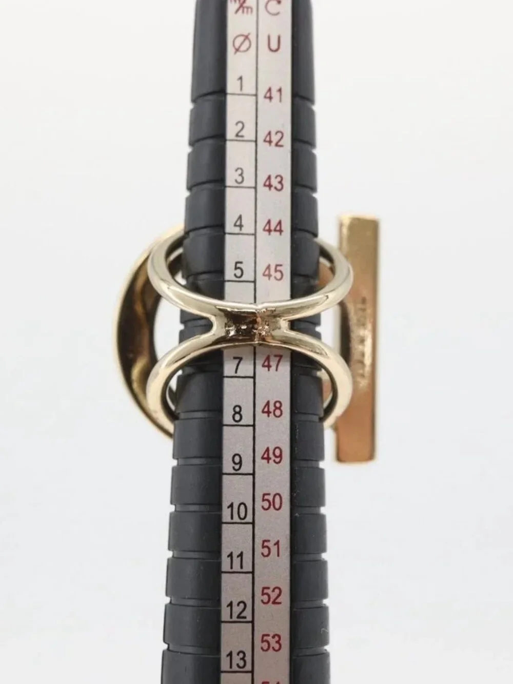 Salvatore Ferragamo Gancini Ring metal Gold Auth 174694A